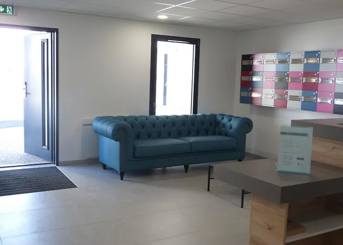 2 Chambres, Balcon, Piscine Chauffee, Acces Plage, Animaux Admis, Parking - Fr-1-194-194 Apartmán *