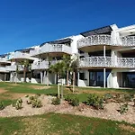 2 Chambres, Balcon, Piscine Chauffee, Acces Plage, Animaux Admis, Parking - Fr-1-194-194 *