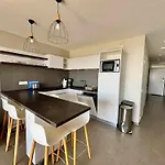 2 Chambres, Balcon, Piscine Chauffee, Acces Plage, Animaux Admis, Parking - Fr-1-194-194