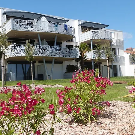 2 Chambres, Balcon, Piscine Chauffee, Acces Plage, Animaux Admis, Parking - Fr-1-194-194 La Tranche-sur-Mer