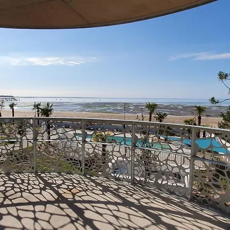2 Chambres, Balcon, Piscine Chauffee, Acces Plage, Animaux Admis, Parking - Fr-1-194-194