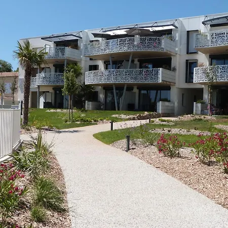 2 Chambres, Balcon, Piscine Chauffee, Acces Plage, Animaux Admis, Parking - Fr-1-194-194 Apartment