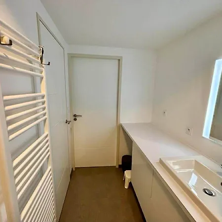 Apartman 2 Chambres, Balcon, Piscine Chauffee, Acces Plage, Animaux Admis, Parking - Fr-1-194-194