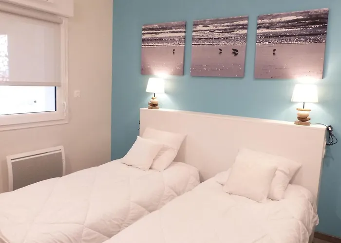 2 Chambres, Balcon, Piscine Chauffee, Acces Plage, Animaux Admis, Parking - Fr-1-194-194 * La Tranche-sur-Mer