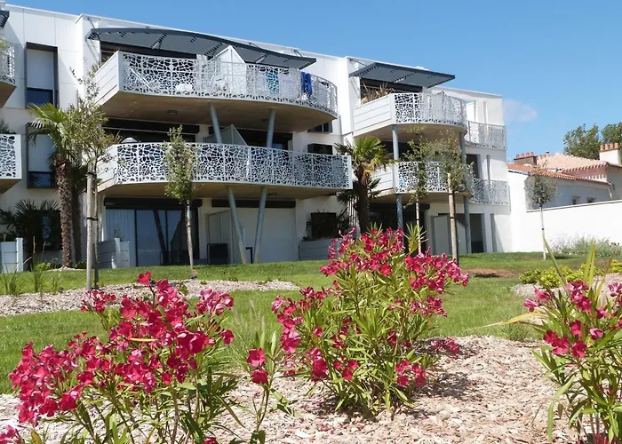 2 Chambres, Balcon, Piscine Chauffee, Acces Plage, Animaux Admis, Parking - Fr-1-194-194 La Tranche-sur-Mer