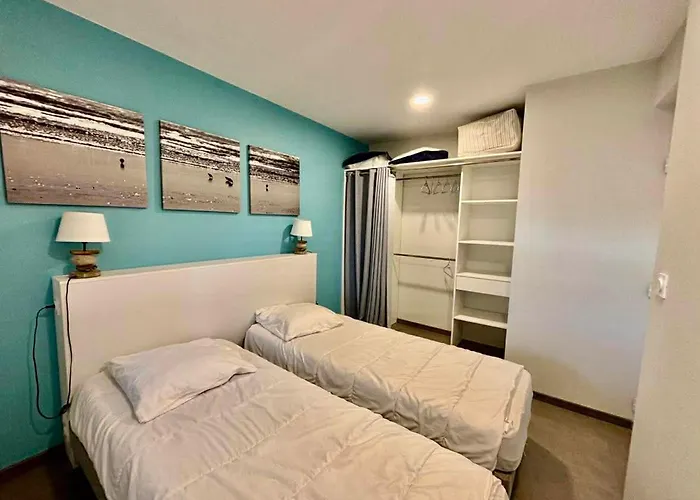 2 Chambres, Balcon, Piscine Chauffee, Acces Plage, Animaux Admis, Parking - Fr-1-194-194 *