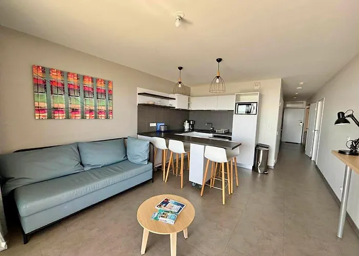 2 Chambres, Balcon, Piscine Chauffee, Acces Plage, Animaux Admis, Parking - Fr-1-194-194